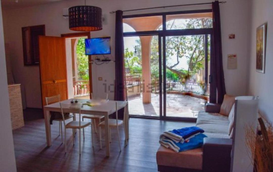 Elegance Apartment Taormina Letojanni Luaran gambar